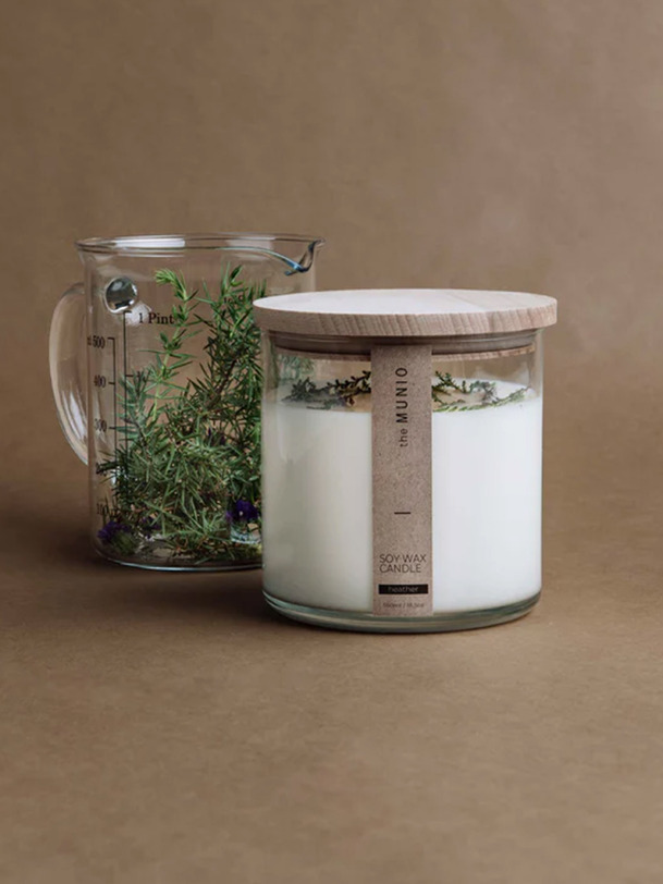 bougie juniper amp limonium de 550 ml - le munio blanc