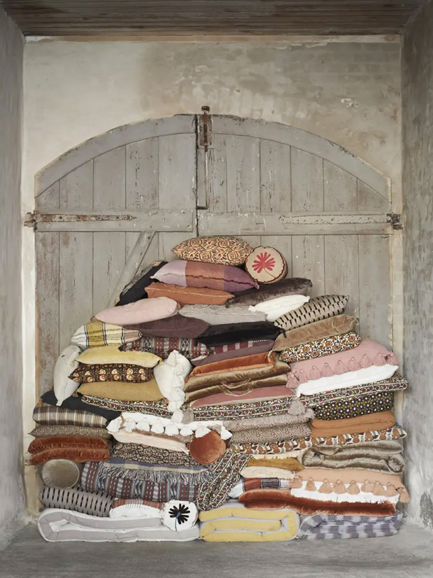 coussin dimpression 50x50 - mme stoltz moutarde