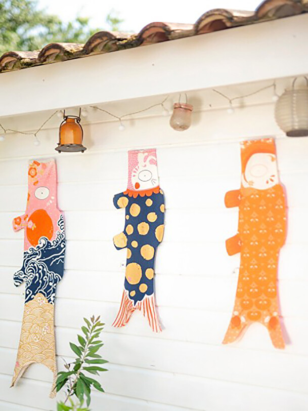 les enfants du lacet multicolore