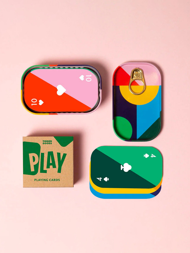 jouer au jeu de cartes - bloc design multicolore