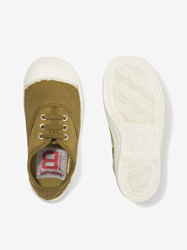 les enfants de la dentelle-up de tennis surplus