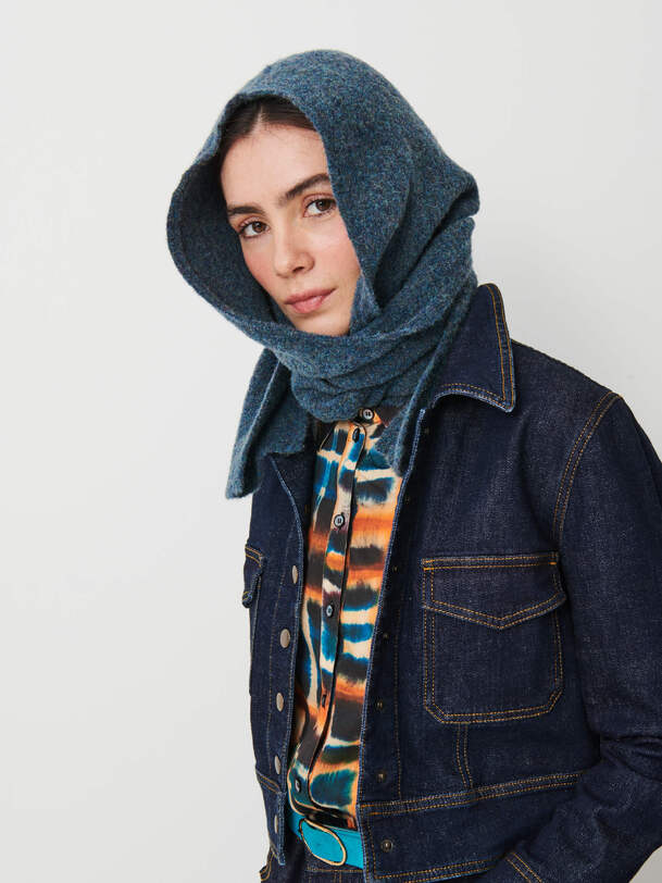 ophélie foulard à létranger