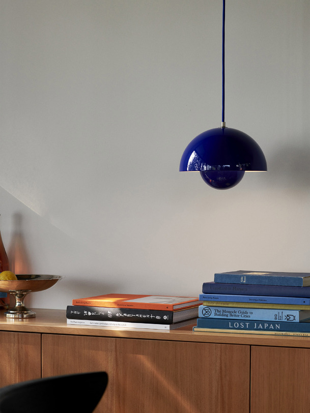 suspension flowerpot vp1 - amptradition cobalt