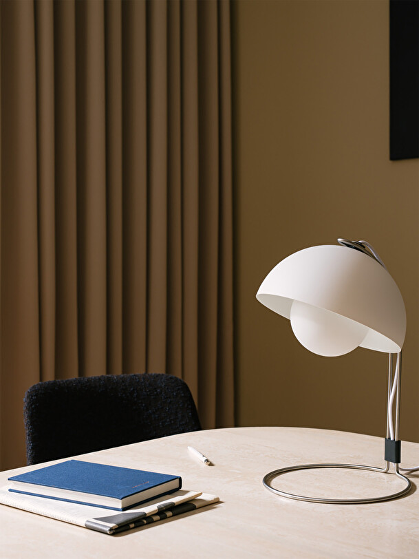 pot de fleurs blanc mat lampe de table vp4 blanc