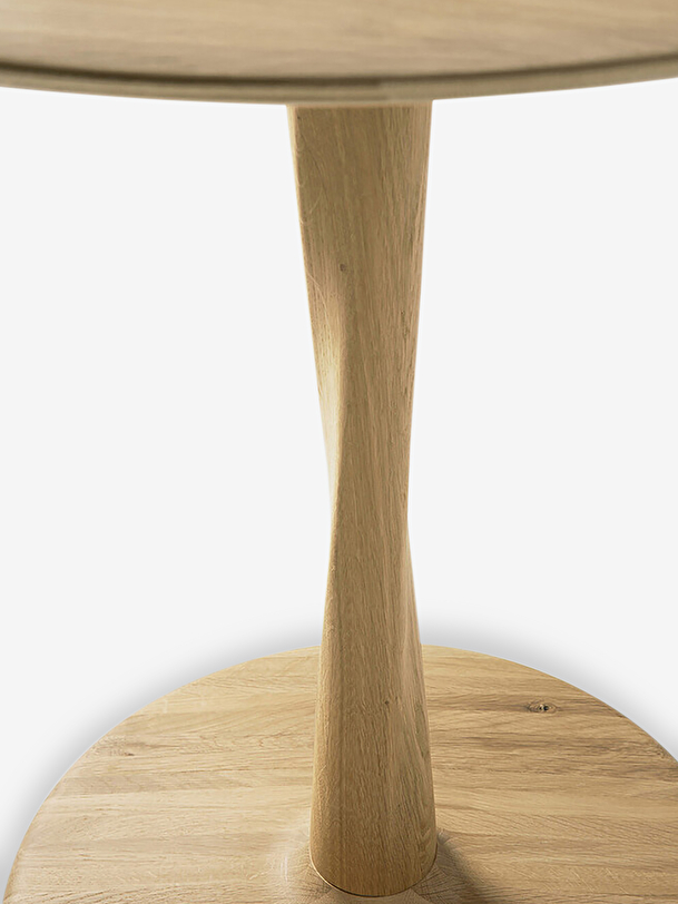 table de torsion en chene d127 chêne clair