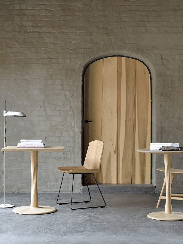 chêne de torsion table carrée - l70 cm chêne clair
