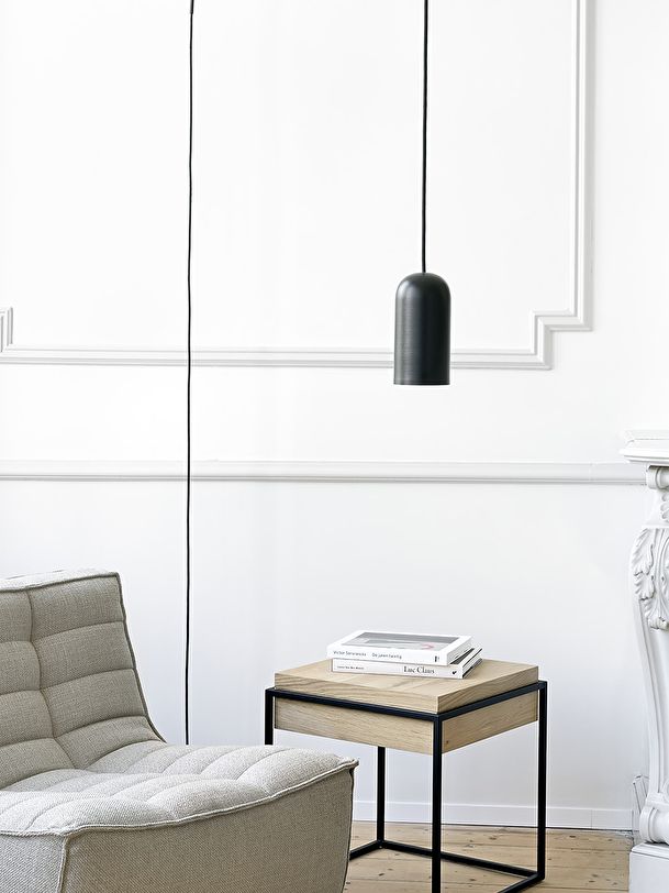 table dappoint monolit en chene noir