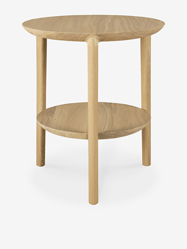 chêne bok côté de la table en chêne clair