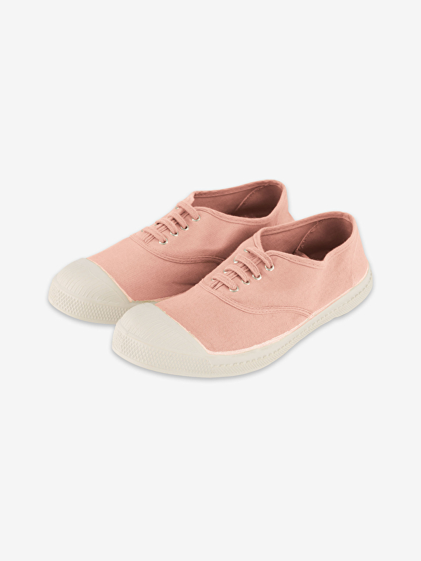 femme lacets tennis rose clair