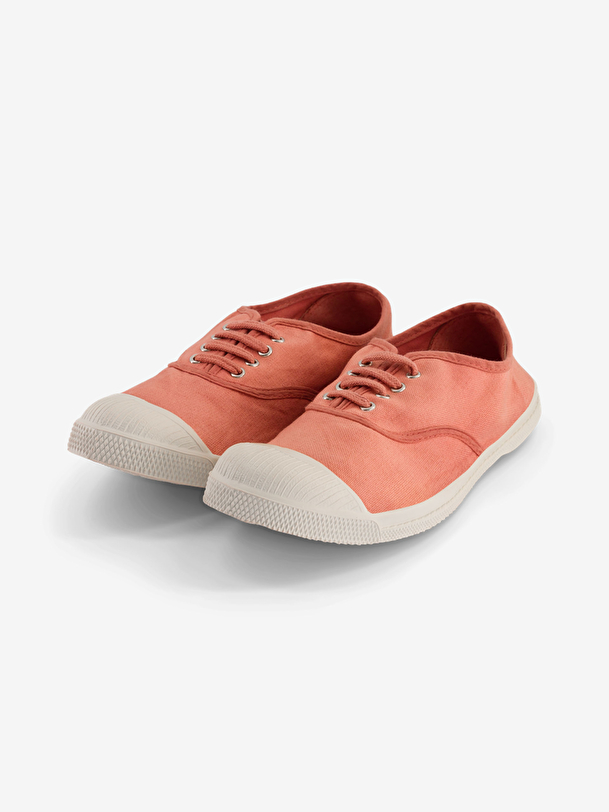 femme lacets tennis rose