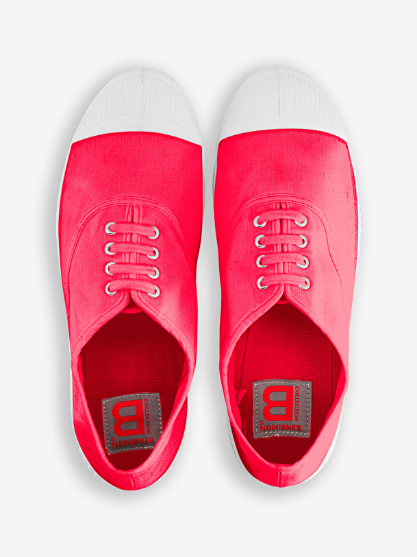 les femmes lacets tennis rose indien
